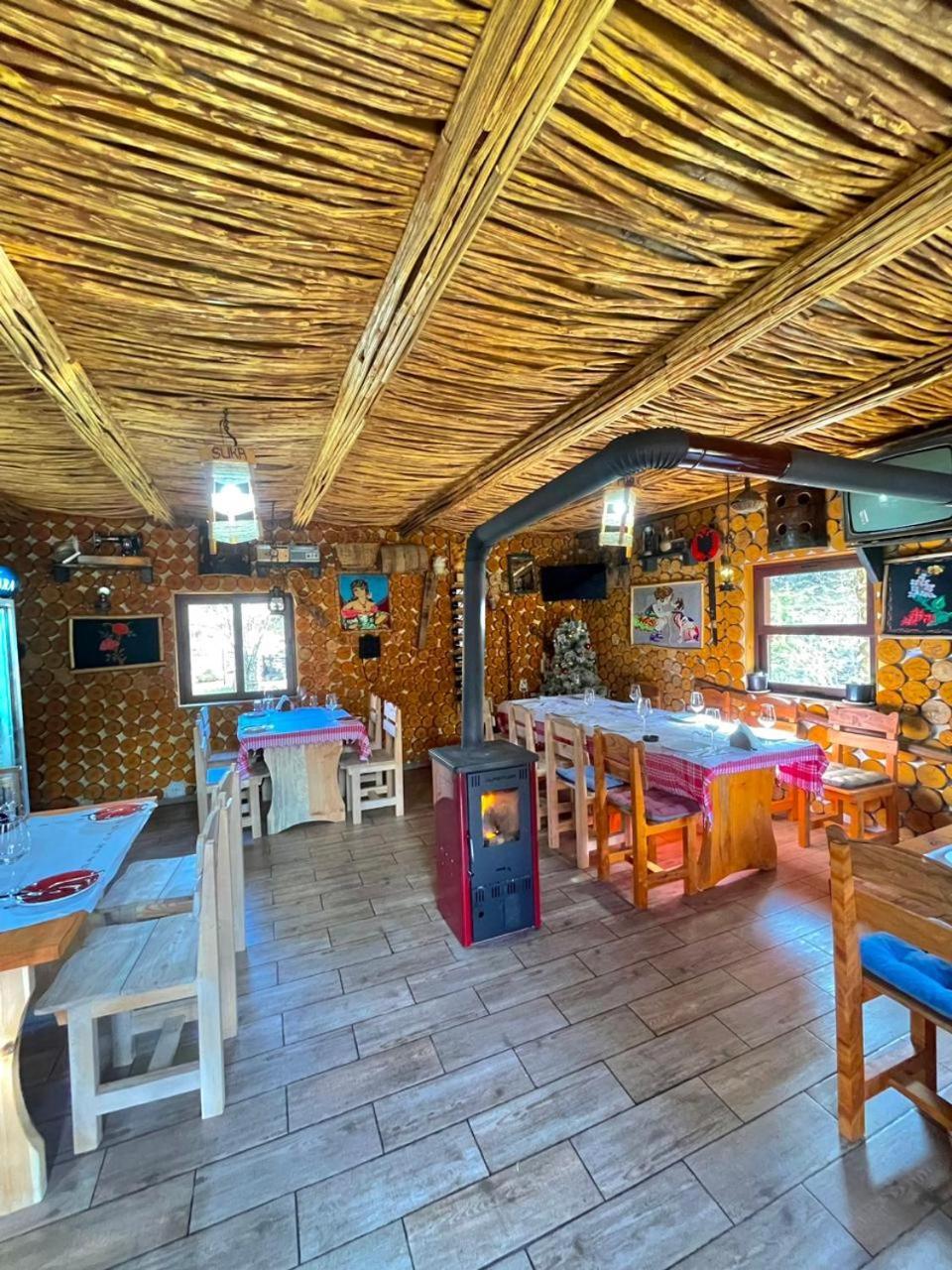 Vilat Suka Mkushit Shkodër Buitenkant foto