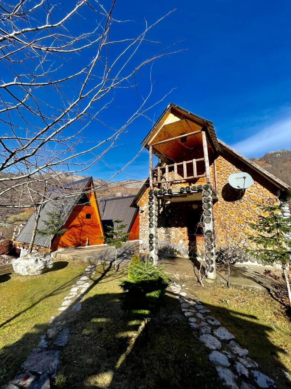 Vilat Suka Mkushit Shkodër Buitenkant foto